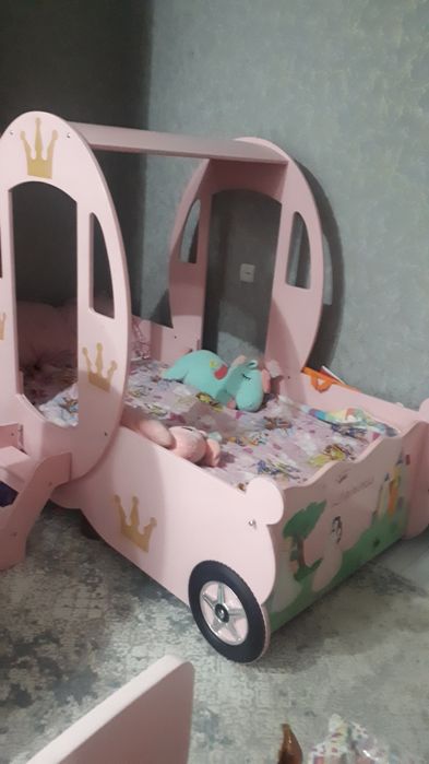 Кровать карета для принцесс