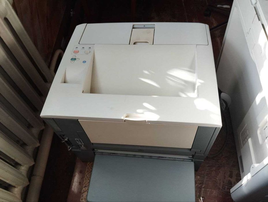Принтер  hp LaserJet 5200tn  бу формата А3