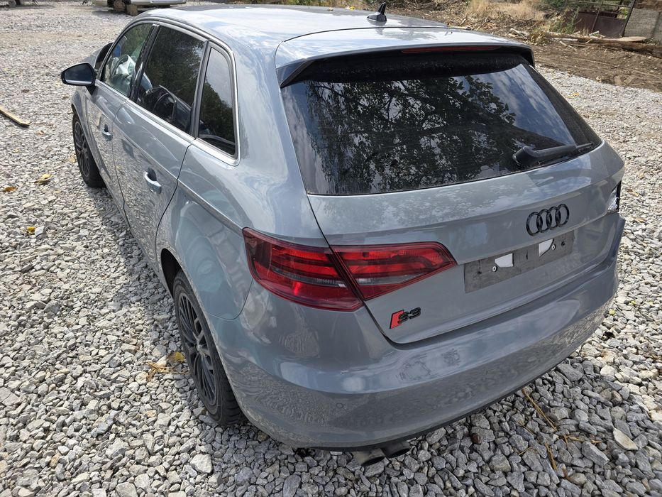 Продавам ауди а3 1.4 тфси автомат на части