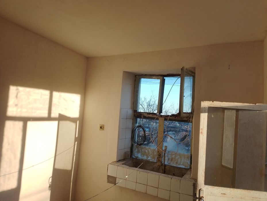 Продава се къща близо до центъра