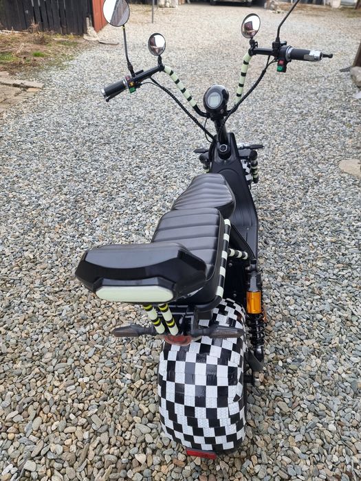 Scuter electric motor de 2000