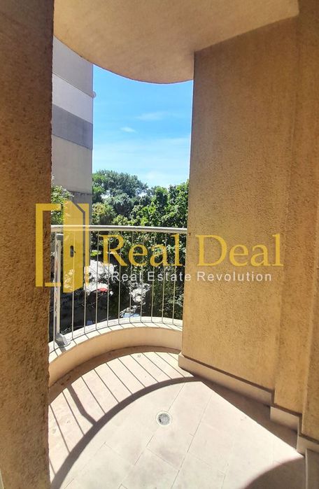 3-стаен в София-Иван Вазов площ 100 цена 850