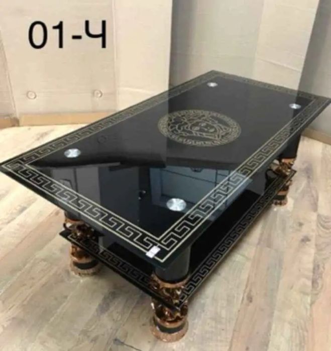 Холни маси чисто нови