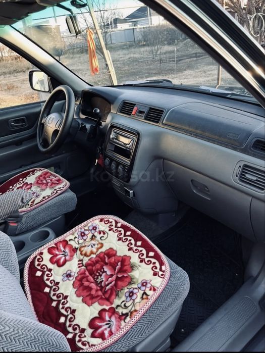 Продам машину Honda CR-V