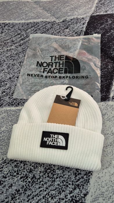 Caciula The North Face alba