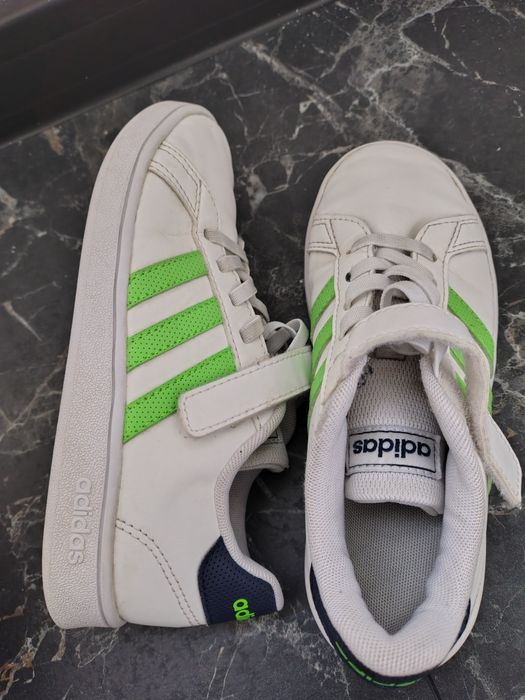 маратонки Adidas
