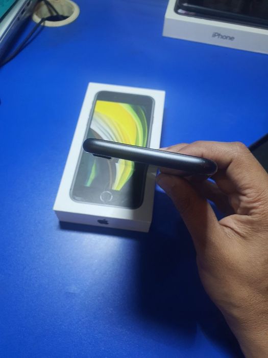 Iphone se2 srochna