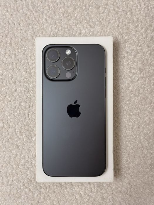 Iphone 15 pro max esim+sim
