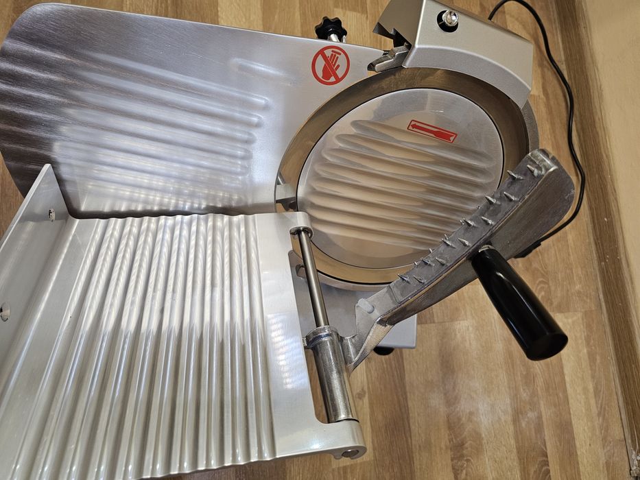 Колбасорезачка Слайсер