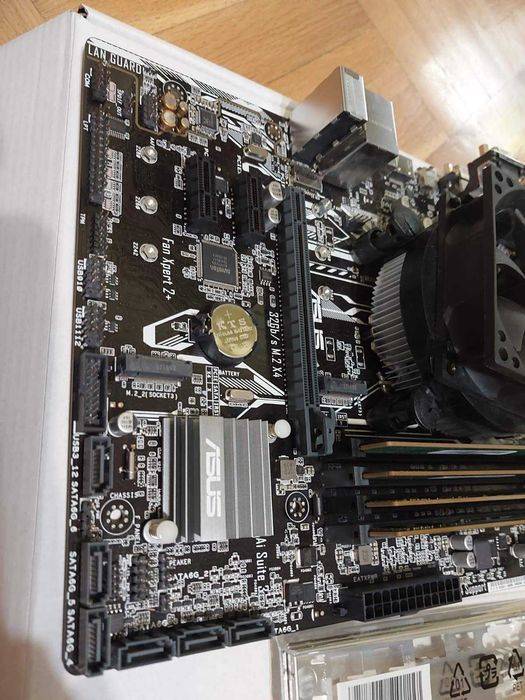 Intel i5 7500 + Asus Prime B250M-A + 16GB 2400Mhz Samsung