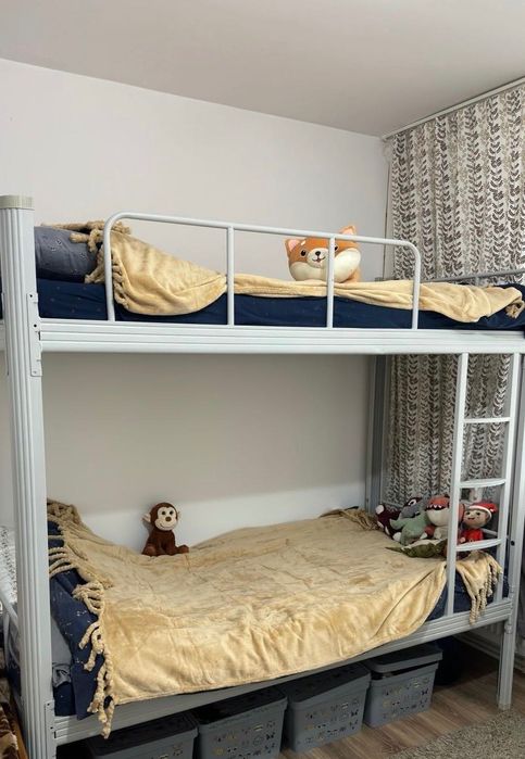 Pat supraetajat copii