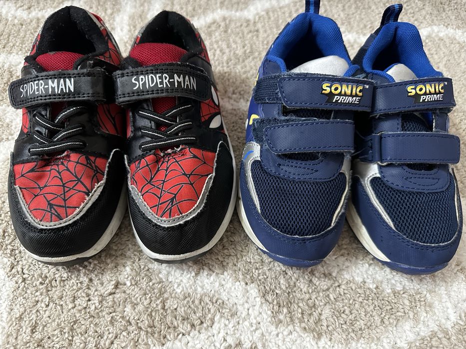 Светещи обувки за момче 27 номер