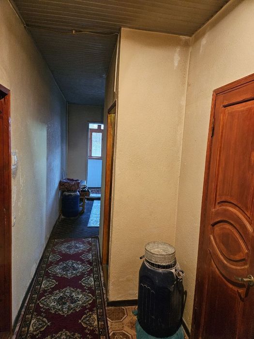 Продается 2 ком квартира в 9 мкр 1 этаж