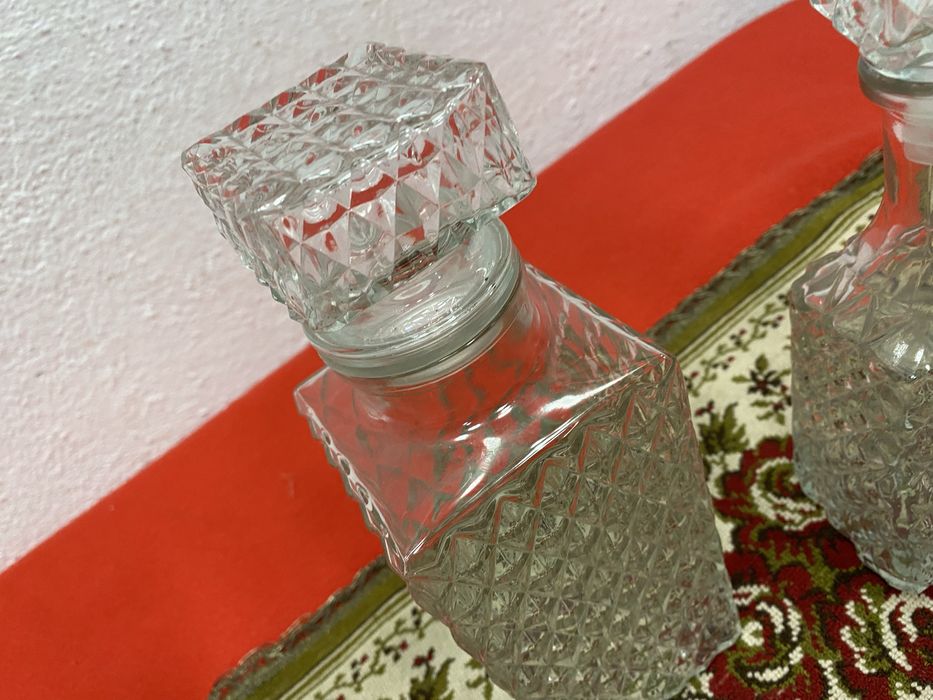 Немски кристал 1950те години бутилки с тапа Германия винтидж