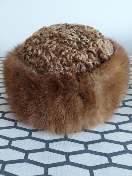 Caciula groasa de blana