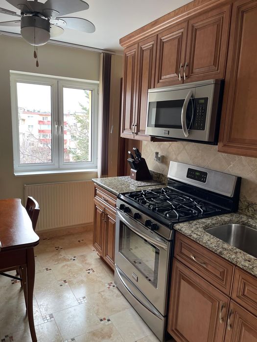 Apartament cu 2 camere renovat