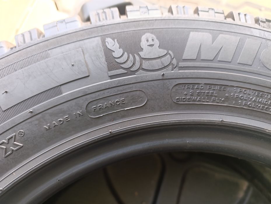 Anvelope de iarnă 195 70 15c Michelin Agilis Alpin