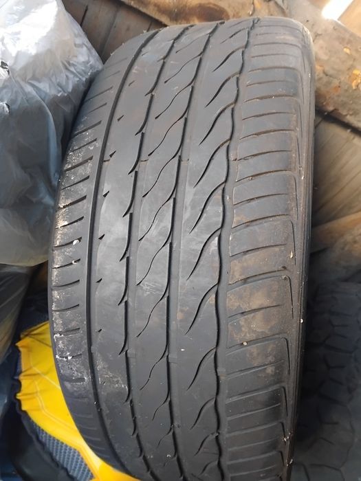 Продаю шины с дисками на 19