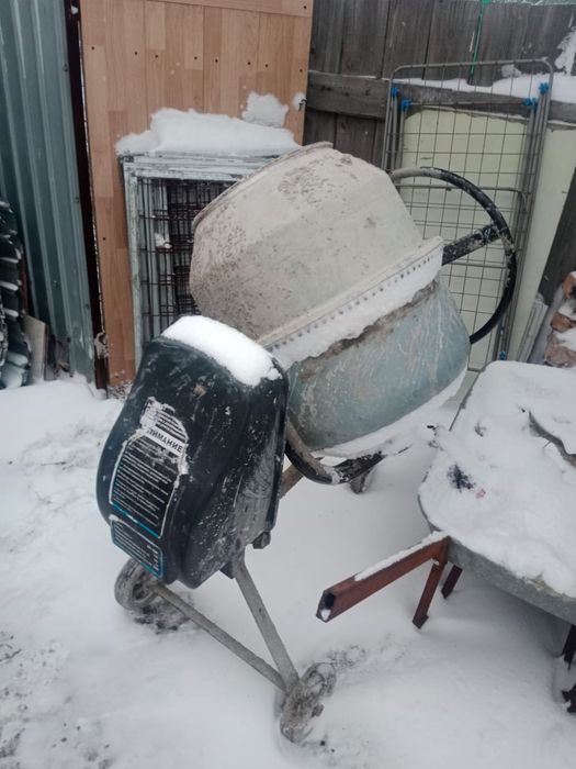 Продам бетономешалку