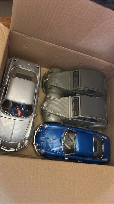 Mercedes, ferrari, bmw, porsche, 1/18 masinuta