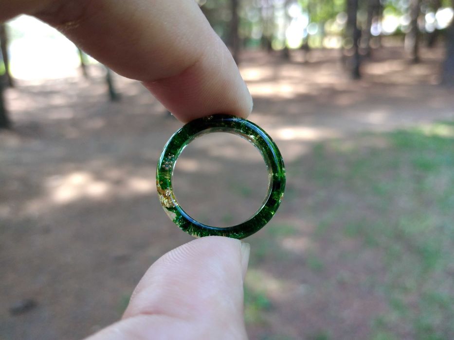 Пръстен от смола с мъх и златен лист Ръчна изработка Обеци смола Обици