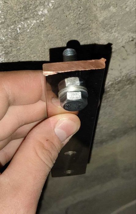 Шина заземление (медь, покрытая никелем). Длина 50 см