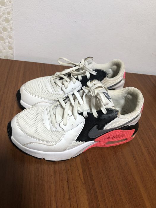 adidasi nike stare buna