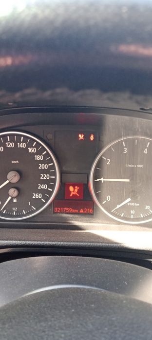 Vând BMW E90 320I 2006.