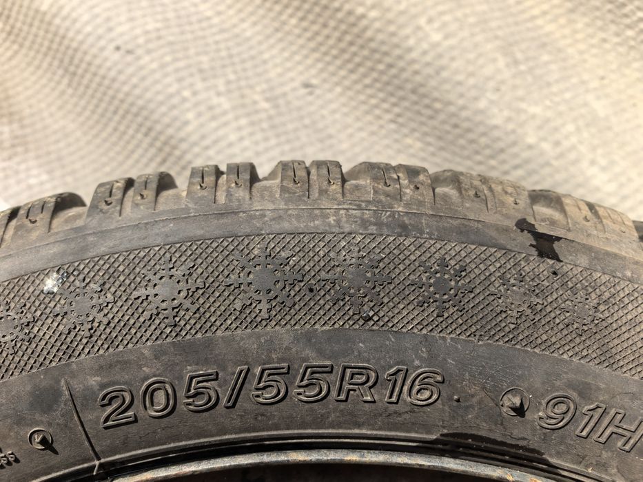 Гуми с железни джанти