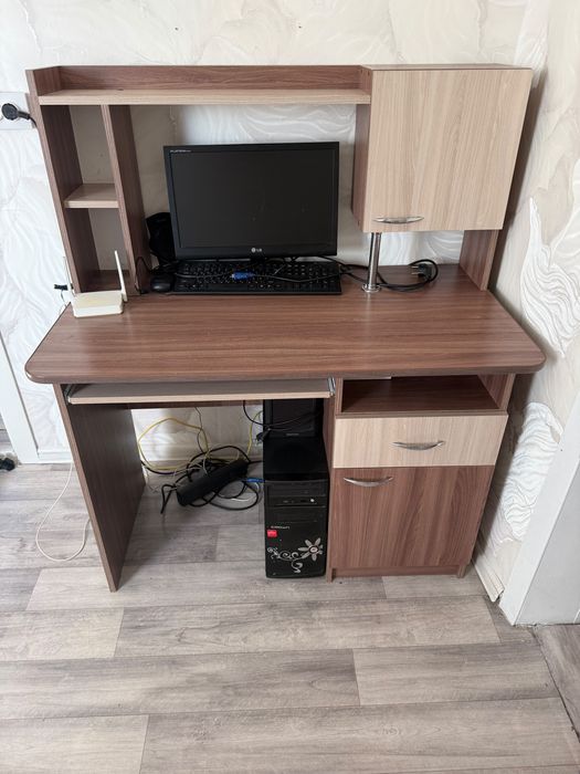 Компьютерный столик
