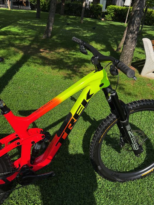 Trek Slash 9.9 XX1 AXS Flight Attendant Carbon 29”