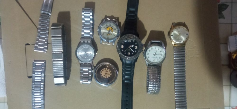 Часы наручные разные