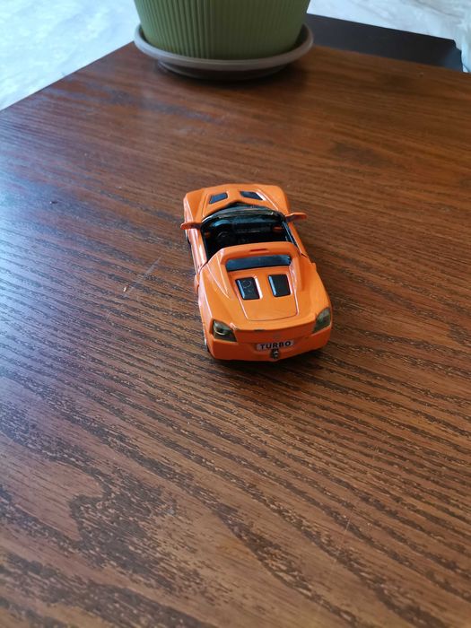 Метални колички Kinsmart Maisto колекционерски