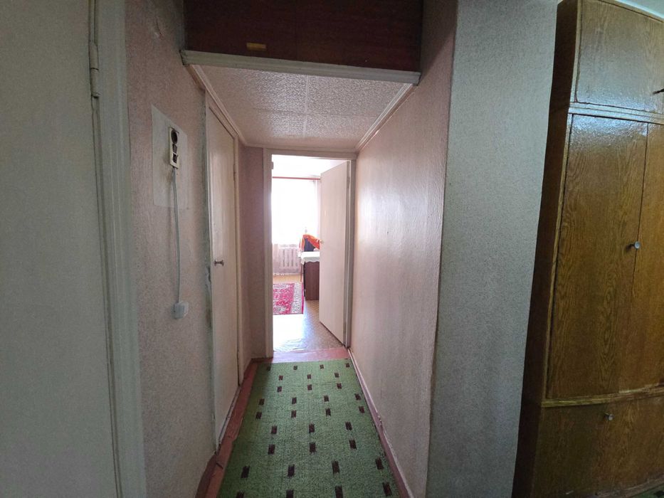 продам двухкомнатную квартиру