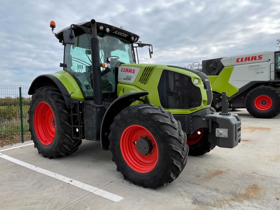 Tractor CLAAS Axion 800