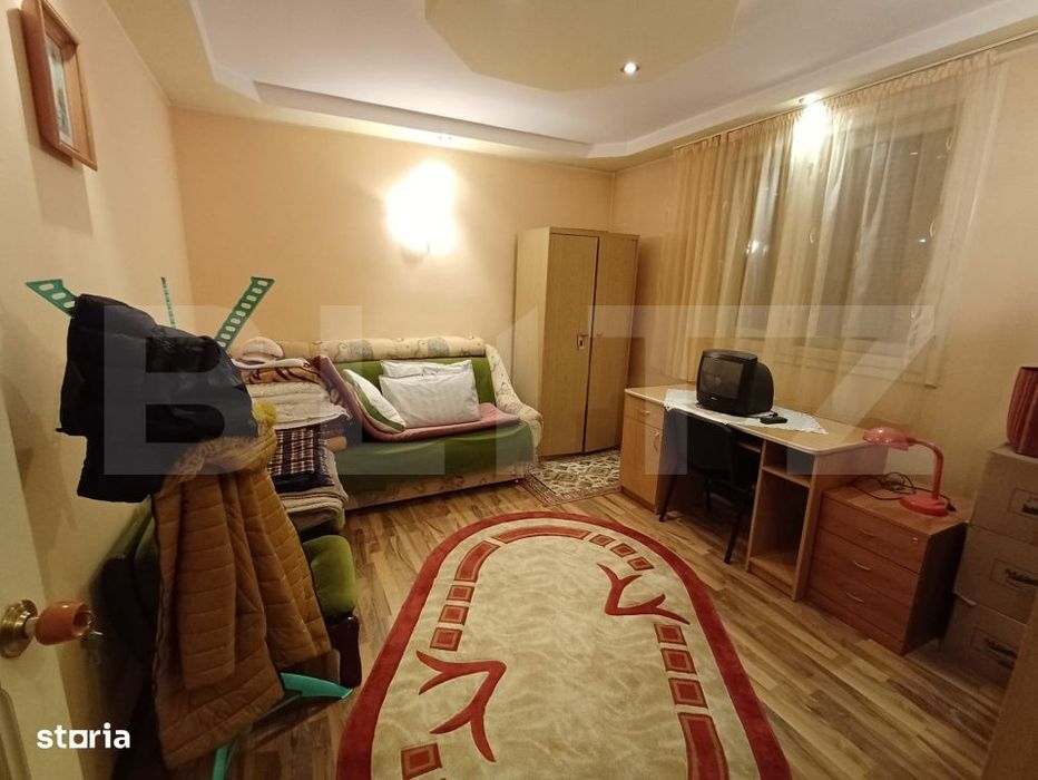 Casa cu 8 camere, 400 mp, 15 ari teren, Salcea