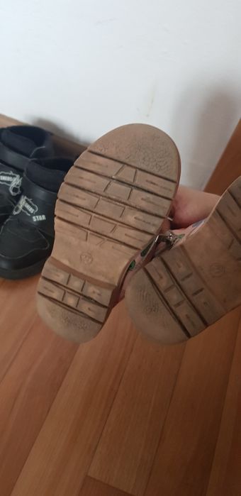 Отдам детские вещи: обувь