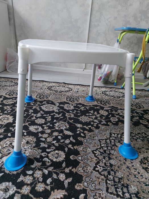 Детский стульчик для кормления
