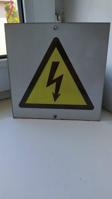 Противогазы разные