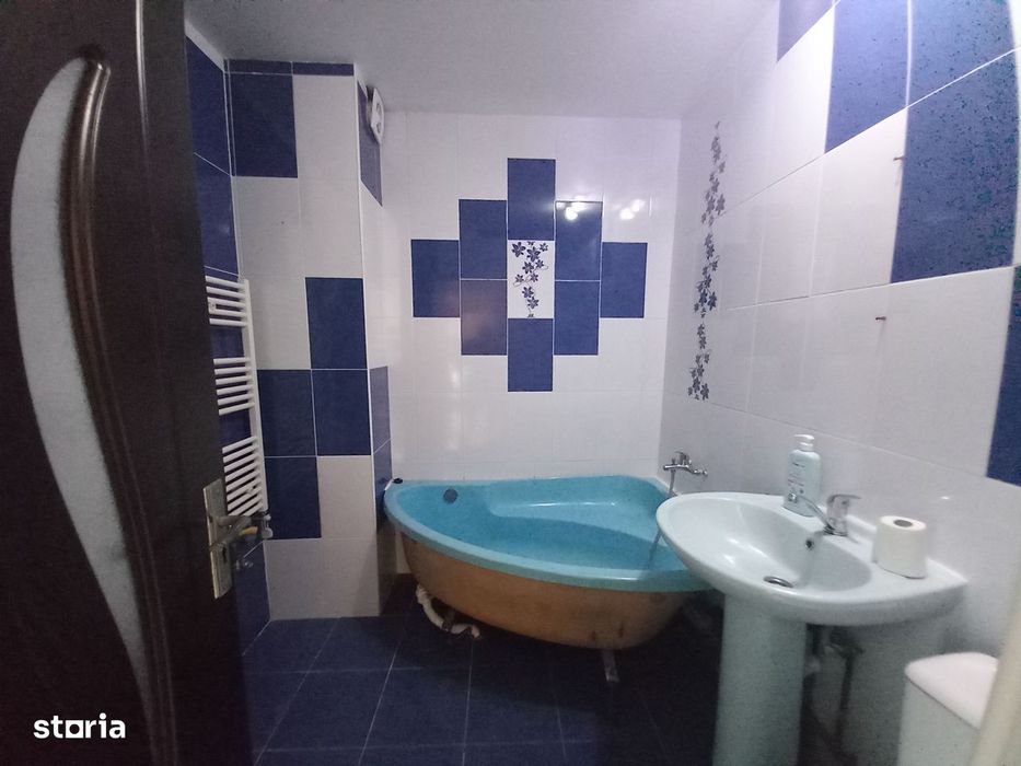 V. Tepes - intersectie cu Basarab, apartament 3 camere!!