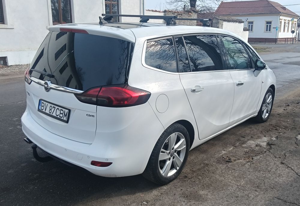 Vand Opel Zafira C/ 7 locuri / Automata/  2.0 diesel/ Foarte dotata
