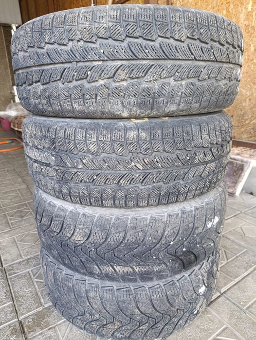 Продам комплект автошин. Б/у