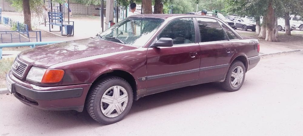 Продам ауди 100 с4
