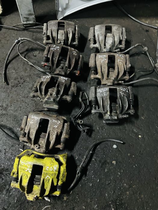 W202 цешка передние суппорт  до рестайлинг авторазбор мерседес бу