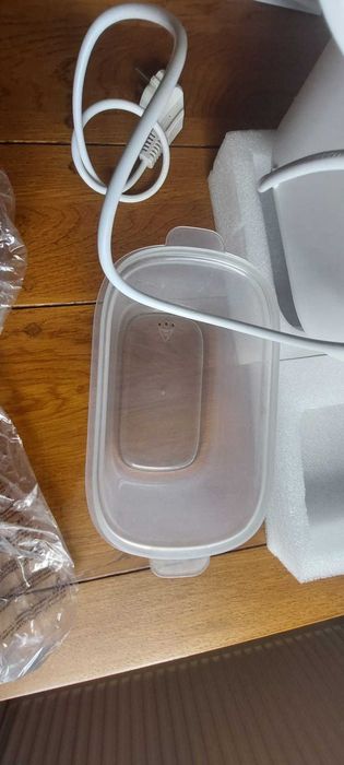 Sterilizator pentru biberoane