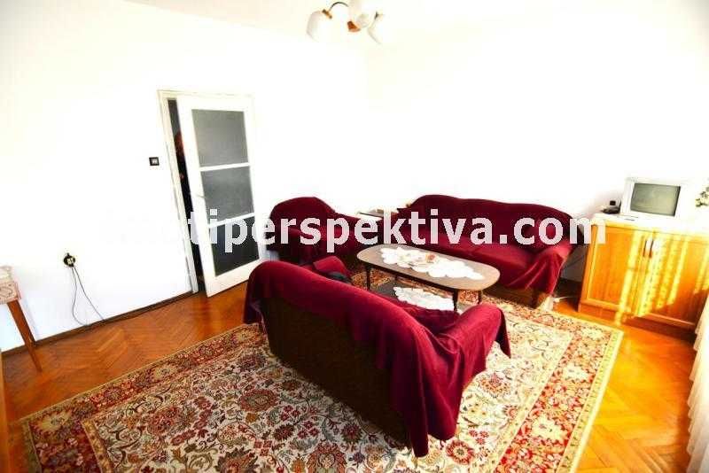 Продава се Тристаен апартамент в Пловдив, Кючук Париж - 85 кв.м за 720 €/кв.м - Снимка #3