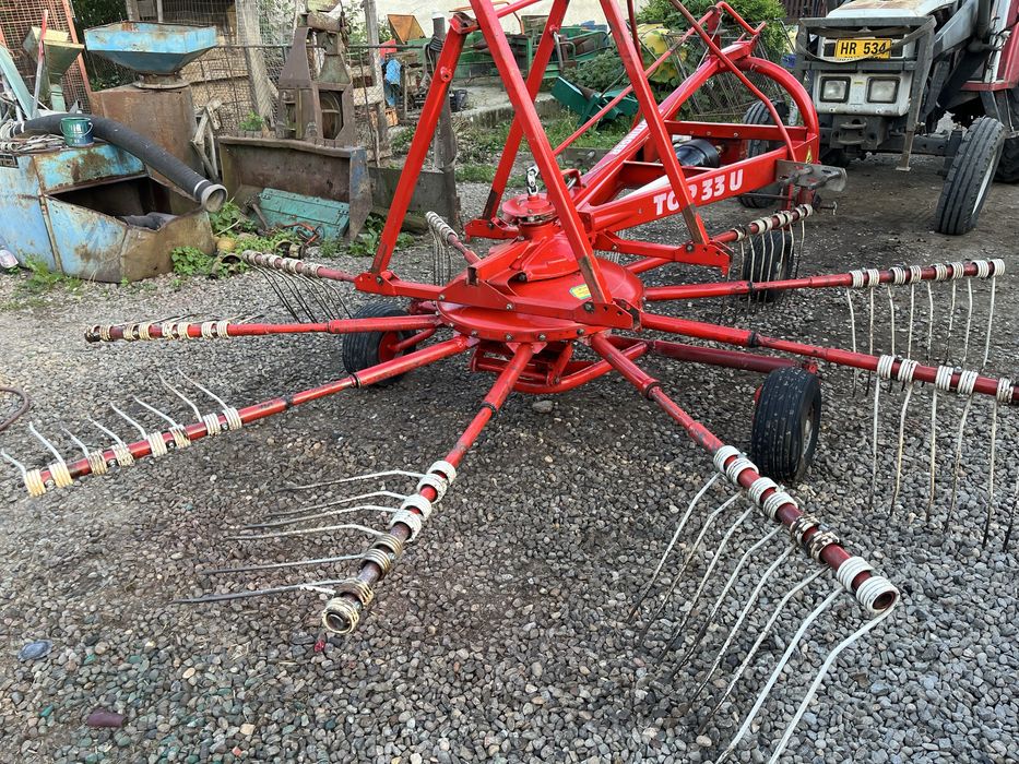 Grebla dupa tractor