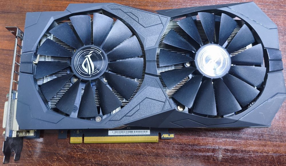 Продам видеокарту Asus Strix GTX 1050