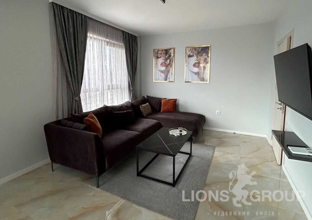 Дава се под наем Тристаен апартамент в Варна, Бриз - 110 кв.м за 1300 € - Снимка #4