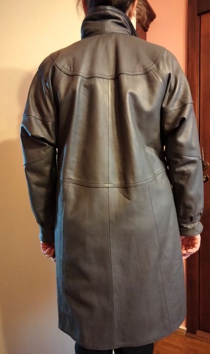 Haină gri din piele 3/4